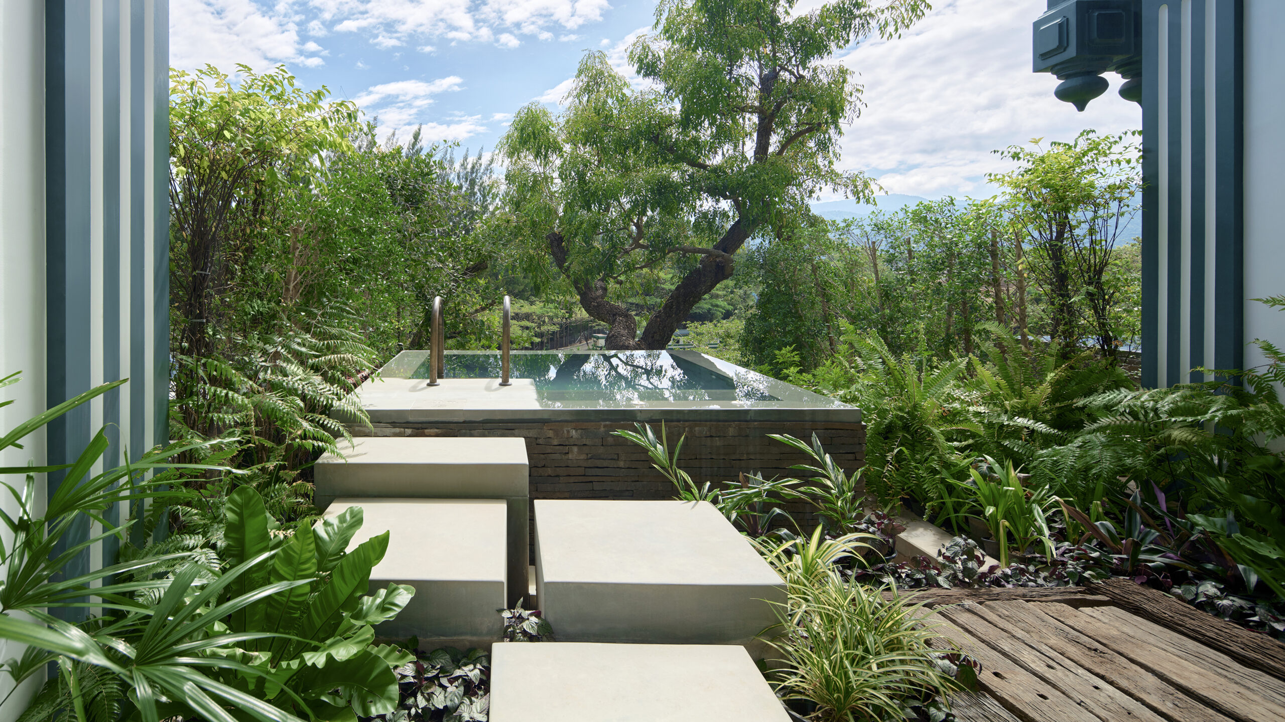 a private outdoor plunge pool near a suite at intercontinental khao yai resort
